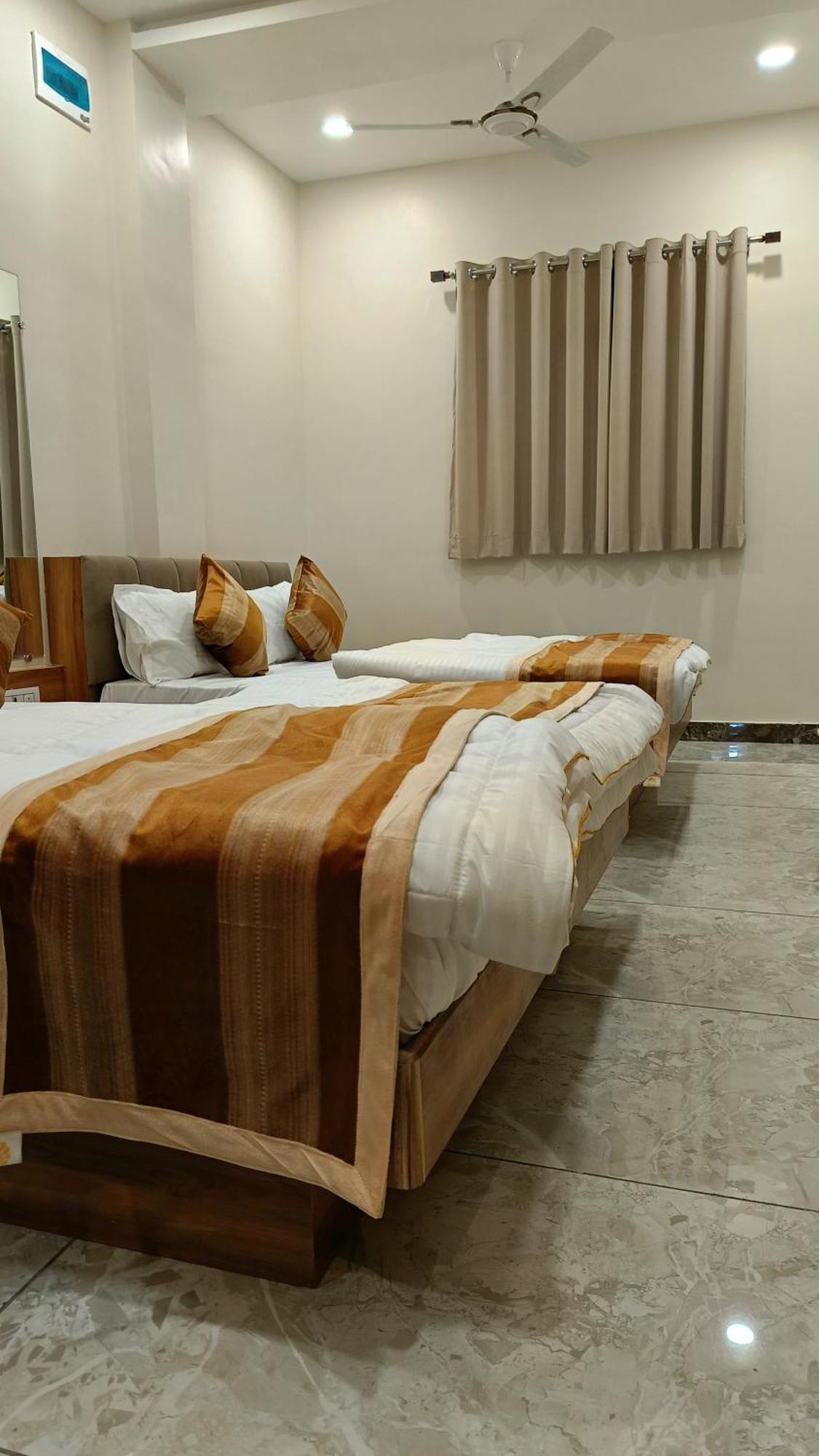 Shree Shyamraj Hotel Ujjain Dış mekan fotoğraf